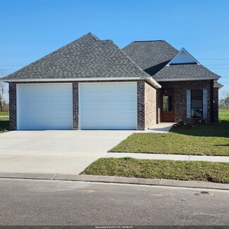 39561 Hernando de Soto Dr, Darrow, LA 70725
