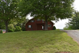 863 Collinswood Ln, Independence, VA 24348