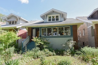 1014 S Kenilworth Ave, Oak Park, IL 60304