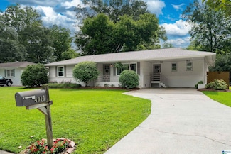 4013 Meadowlawn Dr, Vestavia, AL 35243