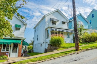 202A Holmes St, Vandergrift, PA 15690