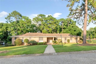 241 Suzanne Cir, Mobile, AL 36608