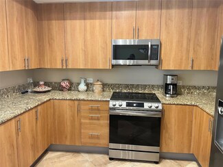 2617 NE 14th Ave Unit 503, Wilton Manors, FL 33334