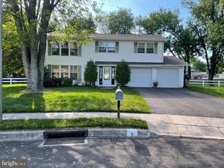 9 Oxford Ct, Mount Holly, NJ 08060
