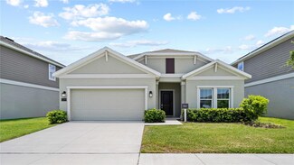 124 Adventure Ave, Davenport, FL 33837