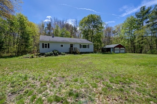 313 W Neck Rd, Nobleboro, ME 04555