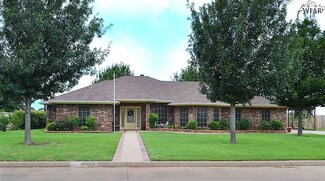 111 Cedar Elm Dr, Holliday, TX 76366