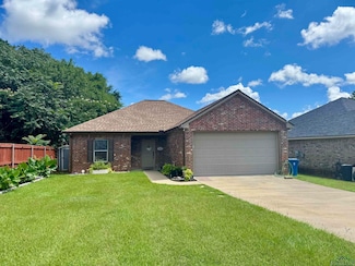 1003 Leach St, Kilgore, TX 75662