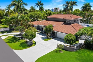 2740 NE 30th St, Fort Lauderdale, FL 33306