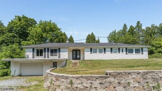 2085 Belvidere Rd, Phillipsburg, NJ 08865