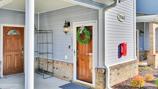 1944 Tara Ct Unit 203, Greenville, NC 27858