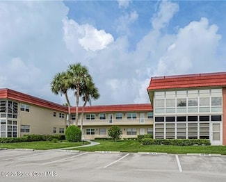 108 Spring Lake Ct Unit 204, Vero Beach, FL 32962