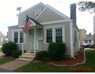 111 Lake Ave, Worcester, MA 01604