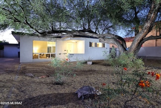 2039 E 8th St, Tucson, AZ 85719