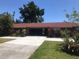 2456 Queen St, West Palm Beach, FL 33417