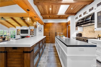 14 Chuckwagon Rd, Rolling Hills, CA 90274