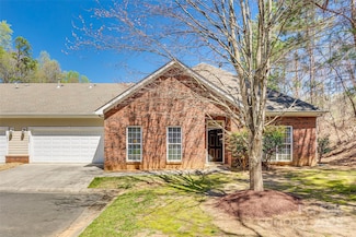 2023 Aragon Ln, Gastonia, NC 28056