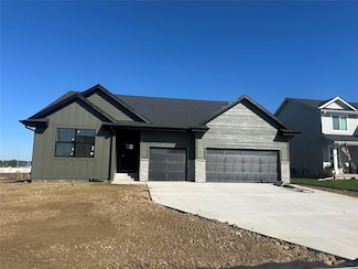 14517 N Valley Dr, Grimes, IA 50111