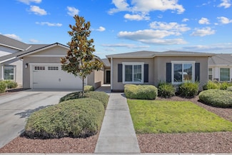 1851 Softwind Dr, Tulare, CA 93274