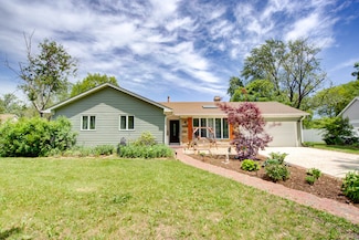 2006 Bristol Ct, Naperville, IL 60565