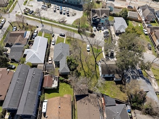 0 Kennon, Houston, TX 77009