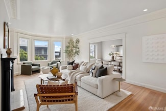 2111 Hyde St Unit 301, San Francisco, CA 94109