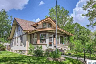 1107 Edmund Ave W, Saint Paul, MN 55104