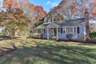 36 Grouse Ln, Hyannis, MA 02601