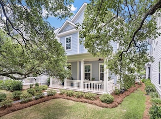 1052 Avenue of Oaks, Charleston, SC 29407