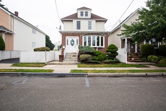 733 Hudson Ave, Secaucus, NJ 07094