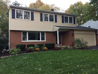 1616 Verdin Ln, Naperville, IL 60565