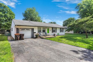 1049 Englewood Dr, Rantoul, IL 61866
