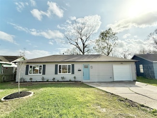 2116 Garvey Dr, Pasadena, TX 77506