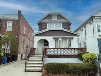 1746 E 28th St, Brooklyn, NY 11229