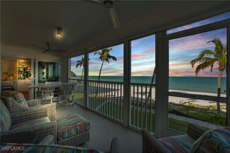 9517 Gulf Shore Dr Unit 202, Naples, FL 34108