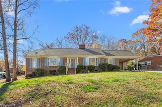 707 Willowmoore Ave, Thomasville, NC 27360