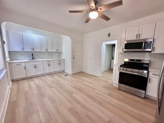 49 East Ave, West Haven, CT 06516