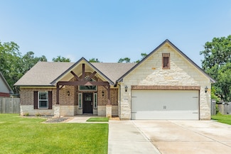 2234 Lake Forrest Dr, West Columbia, TX 77486