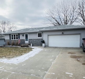 1809 N 17th St, Norfolk, NE 68701