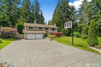 10811 164th Place NE, Redmond, WA 98052