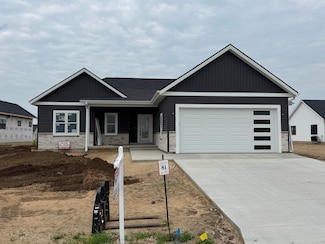 268 Falcon Ct, Sauk City, WI 53583