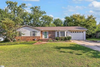 906 Saluda Lake Rd, Greenville, SC 29611