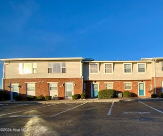 277 Salter Path Rd, Atlantic Beach, NC 28512