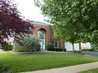 3192 Secretariat Dr, Aurora, IL 60502