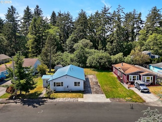 125 SW Cedar Ave, Warrenton, OR 97146