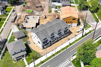 715 N Saint Peter St, South Bend, IN 46617