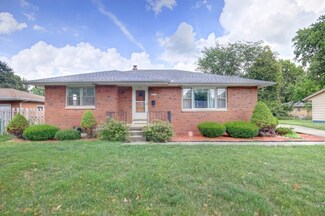 1212 Gertrude Ave, Champaign, IL 61821