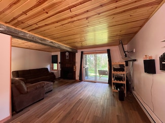 1 Cherry Trail, Wisconsin Dells, WI 53965