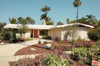 4110 Pine Ave, Long Beach, CA 90807