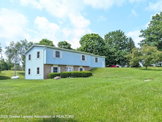 10612 Peake Rd, Portland, MI 48875